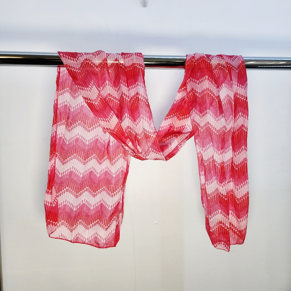 Vibrant Chevron Patterned Scarf